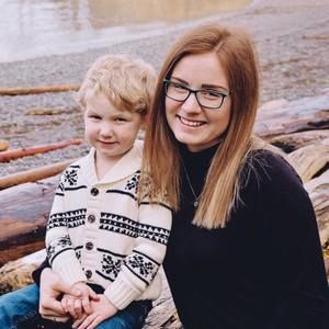 Meet your Posher, Courtney